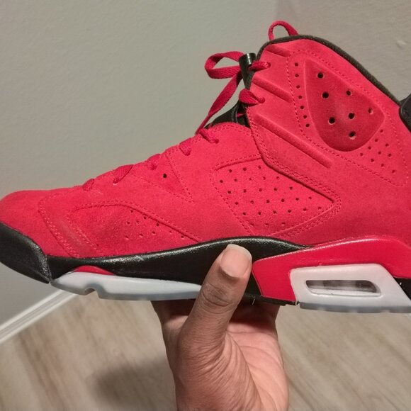 Red Jordan 6 - Picture 6 of 11